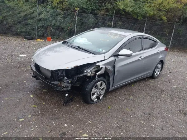 KMHDH4AE9GU542708 2016 HYUNDAI ELANTRA - Image 2