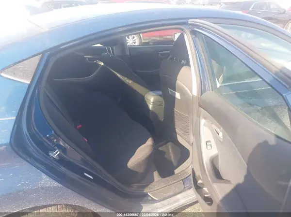 KMHDH4AE9GU567673 2016 HYUNDAI ELANTRA - Image 8