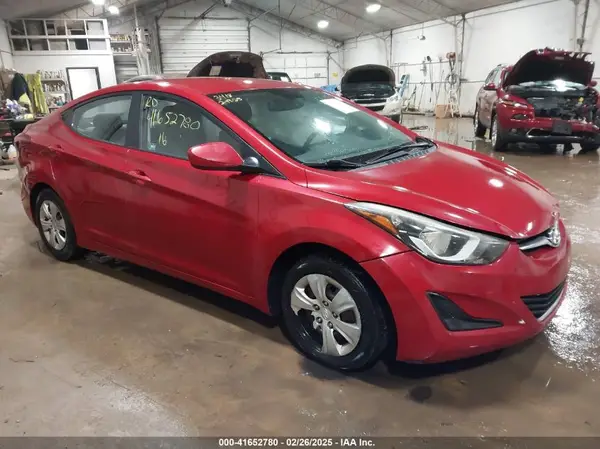 KMHDH4AE9GU573652 2016 HYUNDAI ELANTRA - Image 1