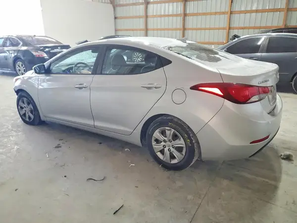 KMHDH4AE9GU575708 2016 HYUNDAI ELANTRA - Image 2