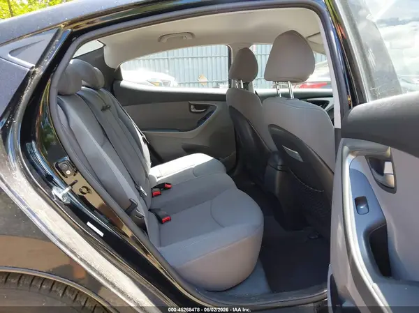 KMHDH4AE9GU576034 2016 HYUNDAI ELANTRA - Image 8