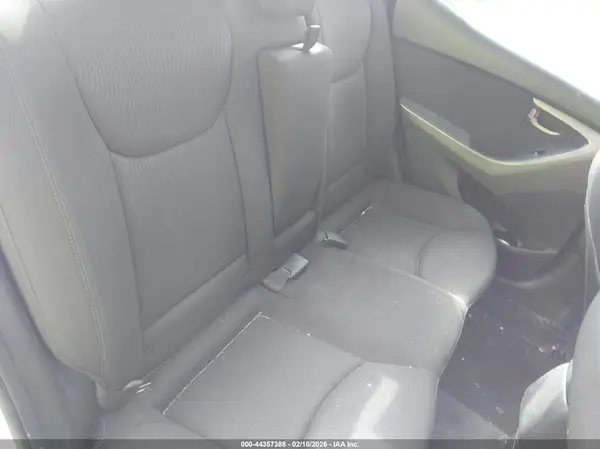 KMHDH4AE9GU579239 2016 HYUNDAI ELANTRA - Image 8