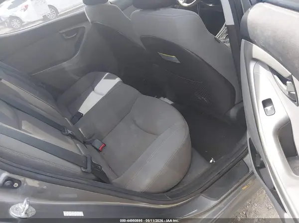 KMHDH4AE9GU582593 2016 HYUNDAI ELANTRA - Image 8