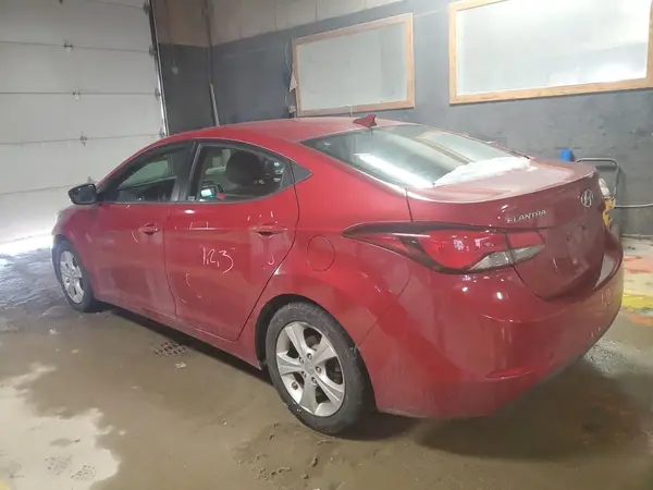 KMHDH4AE9GU584442 2016 HYUNDAI ELANTRA - Image 2
