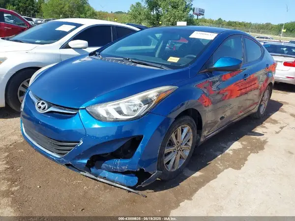 KMHDH4AE9GU601238 2016 HYUNDAI ELANTRA - Image 2