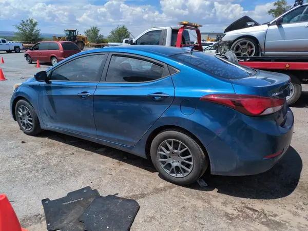 KMHDH4AE9GU632294 2016 HYUNDAI ELANTRA - Image 2