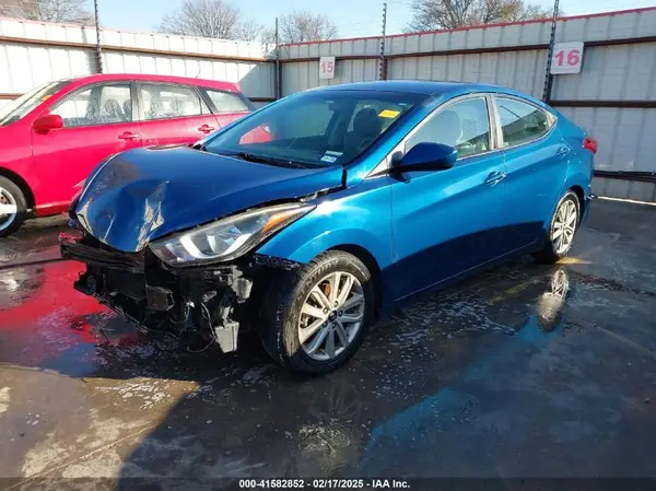 KMHDH4AE9GU634899 2016 HYUNDAI ELANTRA - Image 2
