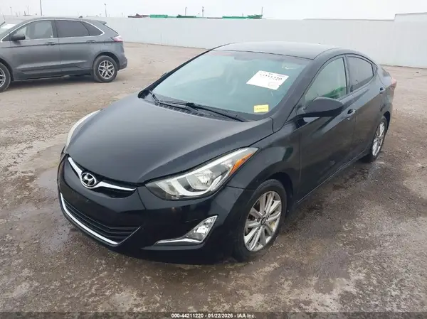 KMHDH4AE9GU637026 2016 HYUNDAI ELANTRA - Image 2