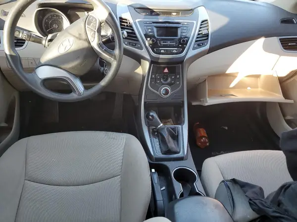 KMHDH4AE9GU642355 2016 HYUNDAI ELANTRA - Image 8
