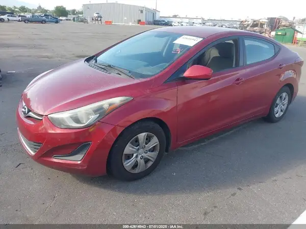 KMHDH4AE9GU643179 2016 HYUNDAI ELANTRA - Image 2
