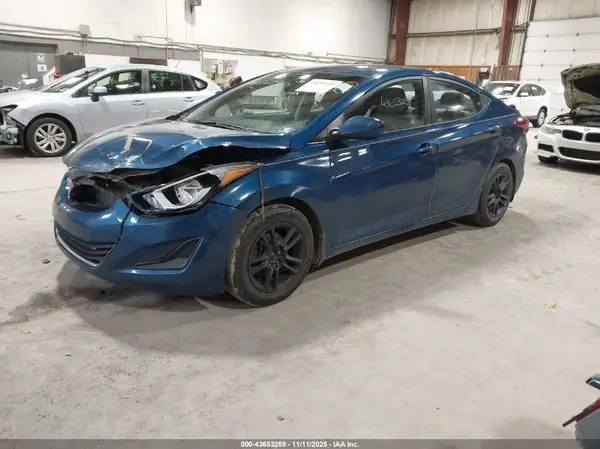 KMHDH4AE9GU643618 2016 HYUNDAI ELANTRA - Image 2