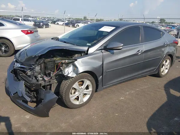 KMHDH4AE9GU644879 2016 HYUNDAI ELANTRA - Image 2