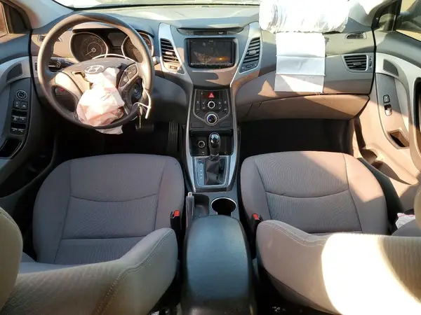 KMHDH4AEXGU479411 2016 HYUNDAI ELANTRA - Image 8