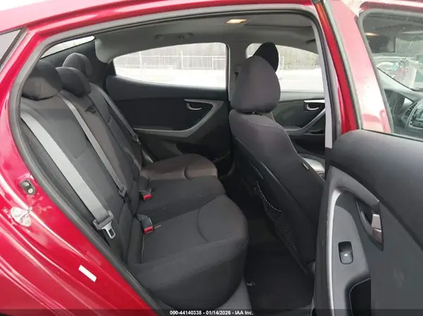 KMHDH4AEXGU479604 2016 HYUNDAI ELANTRA - Image 8