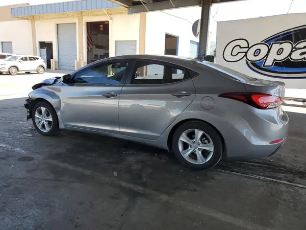 KMHDH4AEXGU482082 2016 HYUNDAI ELANTRA - Image 2