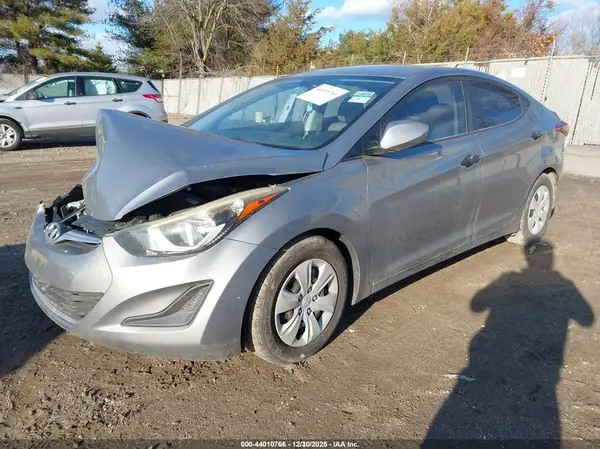 KMHDH4AEXGU483328 2016 HYUNDAI ELANTRA - Image 2