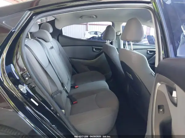 KMHDH4AEXGU487699 2016 HYUNDAI ELANTRA - Image 8