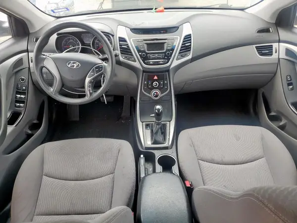 KMHDH4AEXGU517090 2016 HYUNDAI ELANTRA - Image 8
