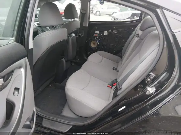 KMHDH4AEXGU519065 2016 HYUNDAI ELANTRA - Image 8