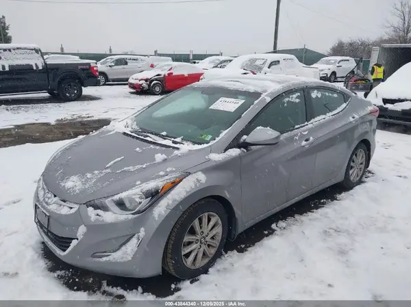 KMHDH4AEXGU528381 2016 HYUNDAI ELANTRA - Image 2