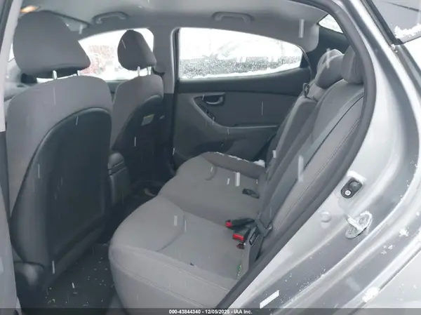 KMHDH4AEXGU528381 2016 HYUNDAI ELANTRA - Image 8