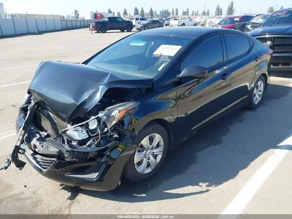 KMHDH4AEXGU530986 2016 HYUNDAI ELANTRA - Image 2