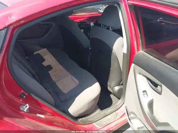KMHDH4AEXGU543575 2016 HYUNDAI ELANTRA - Image 8