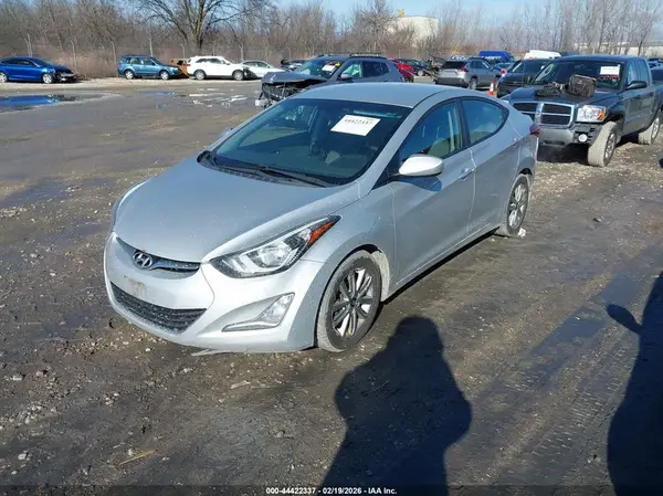 KMHDH4AEXGU546363 2016 HYUNDAI ELANTRA - Image 2