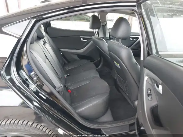 KMHDH4AEXGU553247 2016 HYUNDAI ELANTRA - Image 8