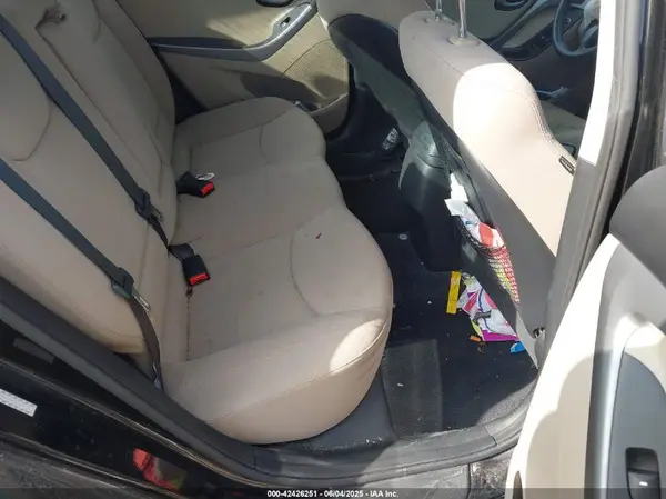 KMHDH4AEXGU573756 2016 HYUNDAI ELANTRA - Image 8