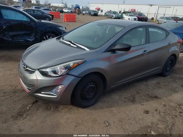 KMHDH4AEXGU582585 2016 HYUNDAI ELANTRA - Image 2