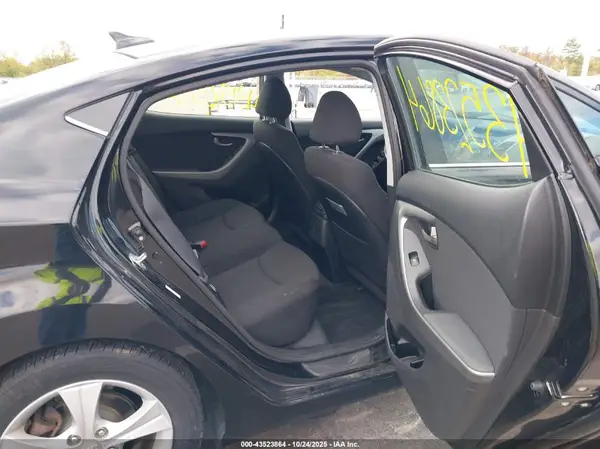 KMHDH4AEXGU601653 2016 HYUNDAI ELANTRA - Image 8