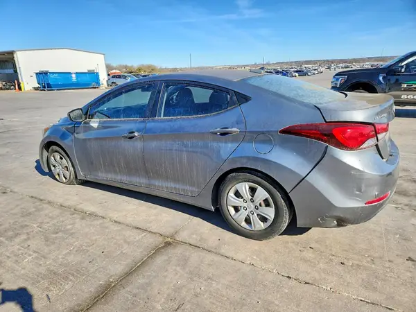 KMHDH4AEXGU619828 2016 HYUNDAI ELANTRA - Image 2