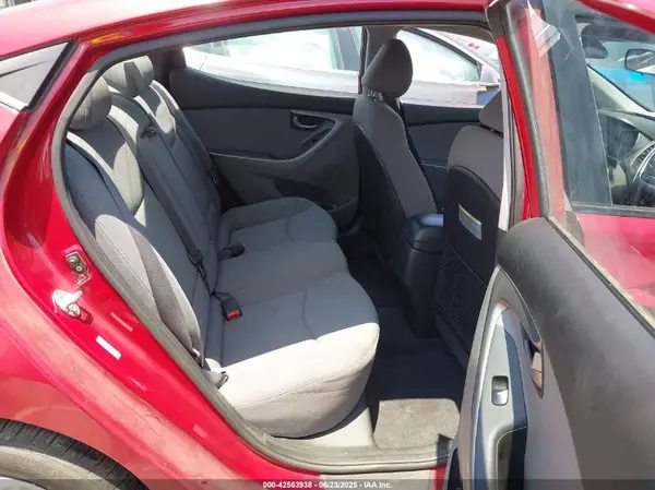 KMHDH4AEXGU623667 2016 HYUNDAI ELANTRA - Image 8