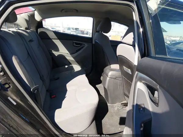 KMHDH4AEXGU637004 2016 HYUNDAI ELANTRA - Image 8