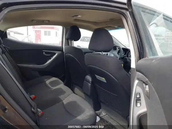 KMHDH4AH0GU507243 2016 HYUNDAI ELANTRA - Image 8