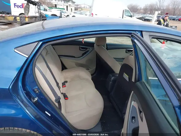 KMHDH4AH0GU522664 2016 HYUNDAI ELANTRA - Image 8