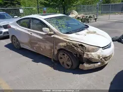 KMHDH4AH0GU549881 2016 HYUNDAI ELANTRA