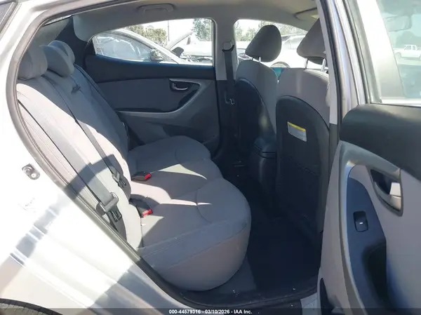 KMHDH4AH1GU489061 2016 HYUNDAI ELANTRA - Image 8