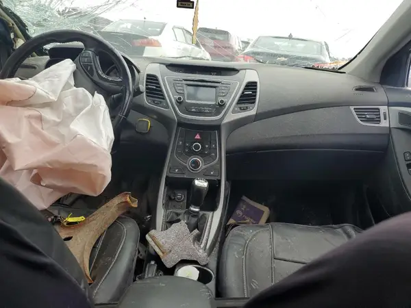 KMHDH4AH1GU534712 2016 HYUNDAI ELANTRA - Image 8
