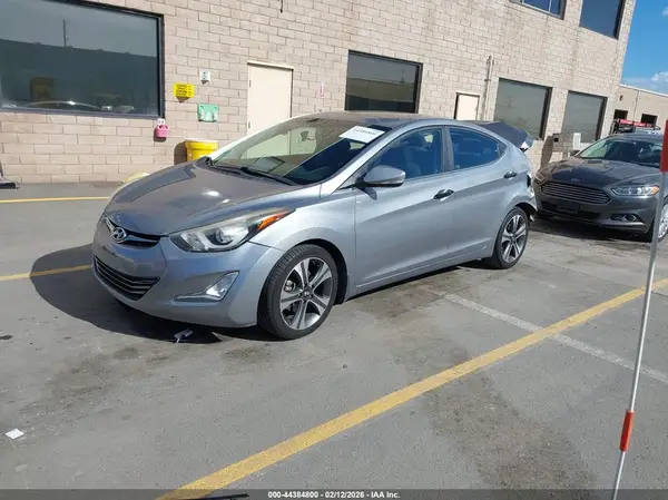KMHDH4AH2GU488646 2016 HYUNDAI ELANTRA - Image 2