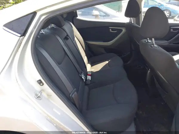 KMHDH4AH2GU534993 2016 HYUNDAI ELANTRA - Image 8