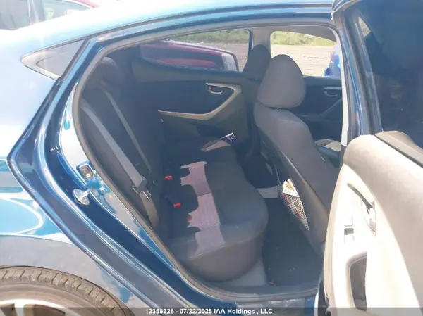 KMHDH4AH2GU554807 2016 HYUNDAI ELANTRA - Image 8