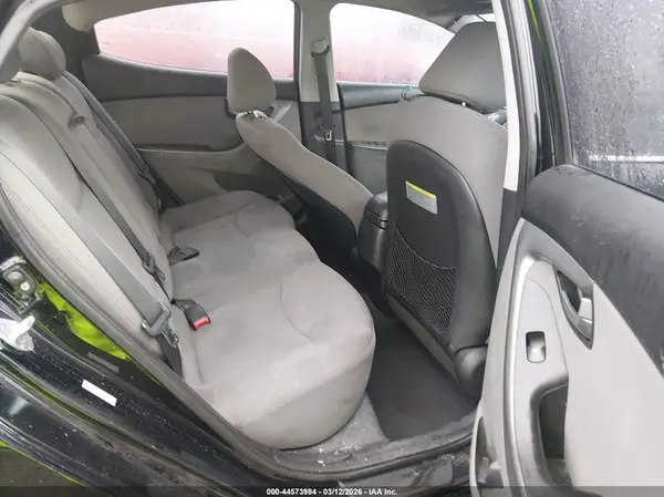 KMHDH4AH2GU602824 2016 HYUNDAI ELANTRA - Image 8