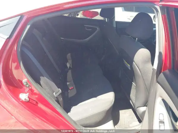 KMHDH4AH4GU484145 2016 HYUNDAI ELANTRA - Image 8