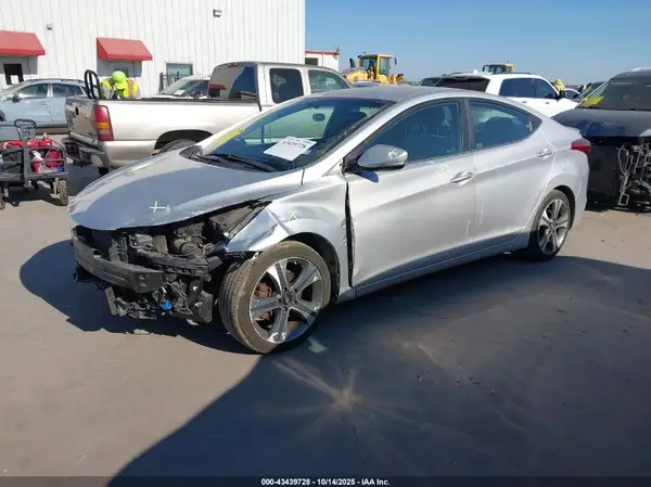 KMHDH4AH4GU522621 2016 HYUNDAI ELANTRA - Image 2