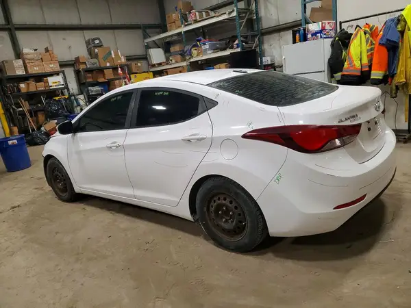 KMHDH4AH4GU607751 2016 HYUNDAI ELANTRA - Image 2