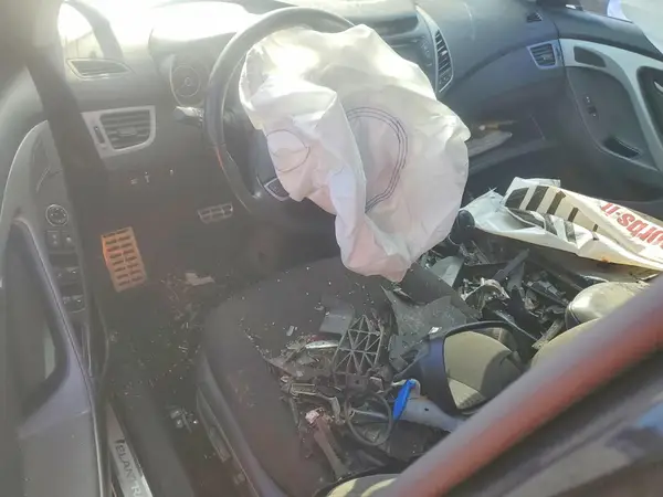 KMHDH4AH5GU587946 2016 HYUNDAI ELANTRA - Image 8