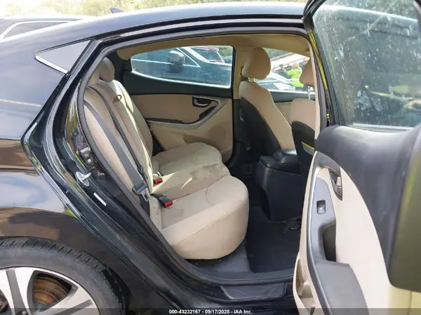 KMHDH4AH5GU650396 2016 HYUNDAI ELANTRA - Image 8