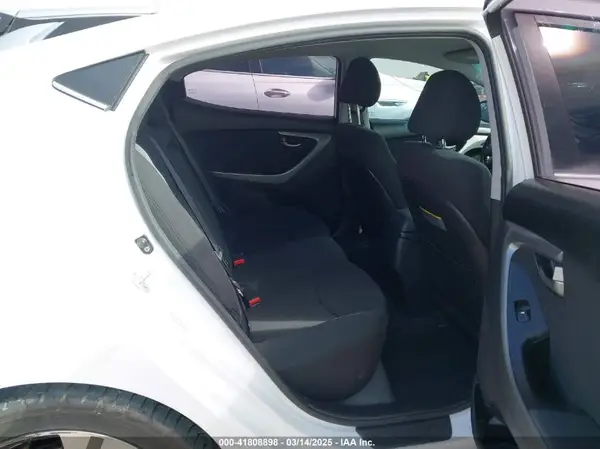 KMHDH4AH8GU513050 2016 HYUNDAI ELANTRA - Image 8